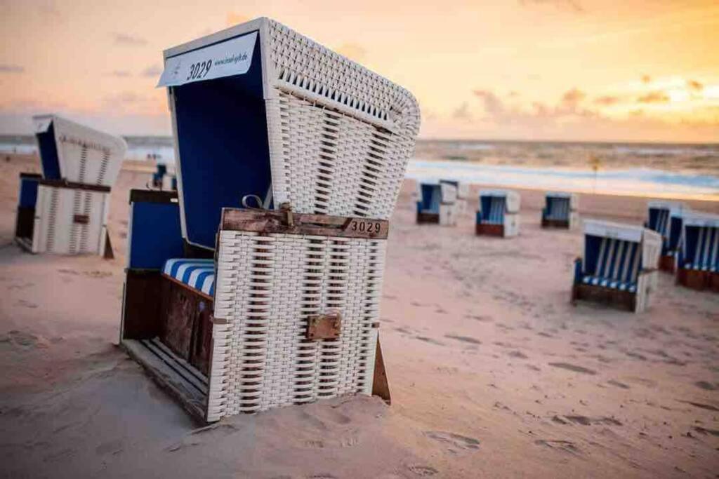 Gemuetliche Wohnung Unter Reet Mit Pool Und Sauna In Keitum Esterno foto