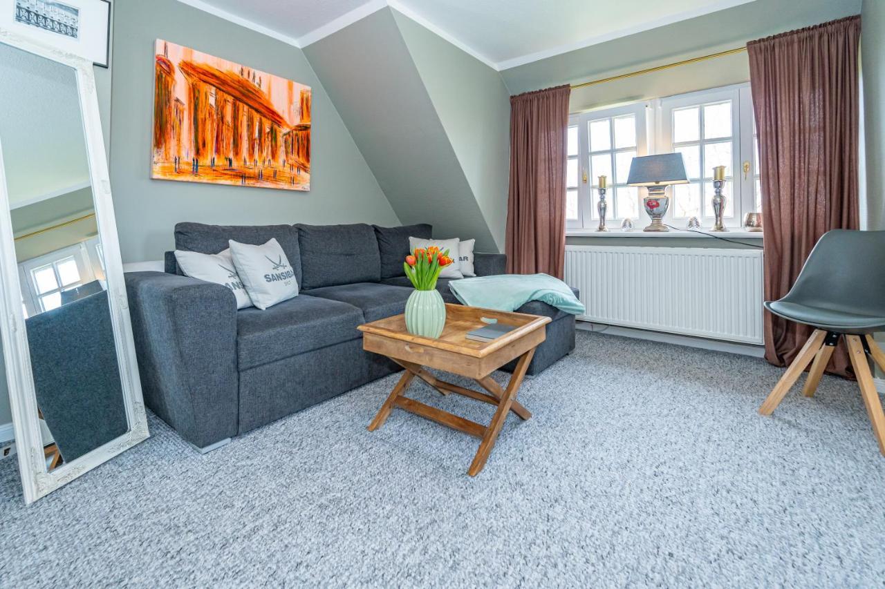Gemuetliche Wohnung Unter Reet Mit Pool Und Sauna In Keitum Esterno foto