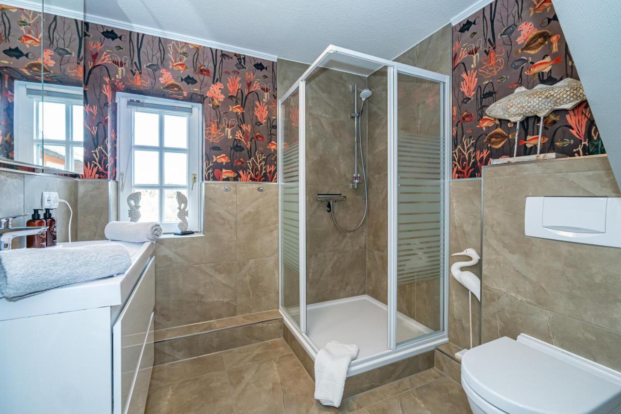 Gemuetliche Wohnung Unter Reet Mit Pool Und Sauna In Keitum Esterno foto